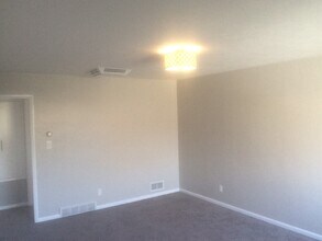 2320 E Lambourne Ave in Salt Lake City, UT - Building Photo - Building Photo