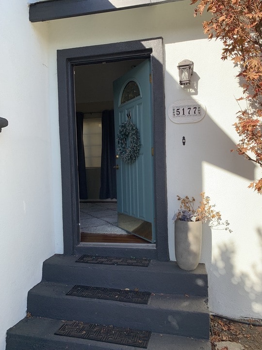 5177 O Sullivan Dr in Los Angeles, CA - Building Photo - Building Photo