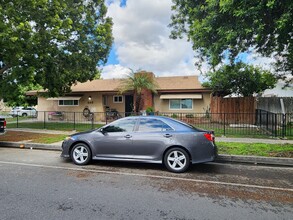 202 S Ridgeway St in Anaheim, CA - Building Photo - Building Photo