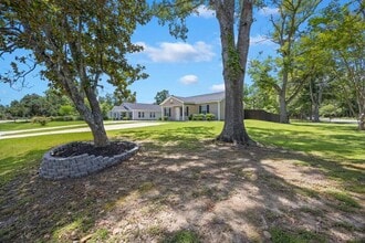 2066 Central Ave in Summerville, SC - Building Photo - Building Photo