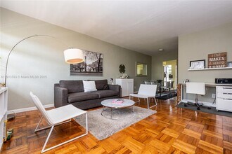 350 S Shore Dr in Miami Beach, FL - Building Photo - Building Photo