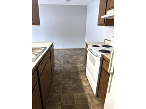 720 Melody Ln in Fergus Falls, MN - Building Photo - Building Photo