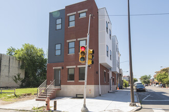 2848 Diamond in Philadelphia, PA - Building Photo - Building Photo