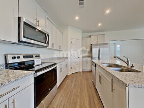 5510 Central Grove Sq in Nashville, TN - Building Photo - Building Photo