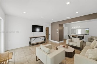 4420 NW 3rd Ave in Miami, FL - Building Photo - Building Photo