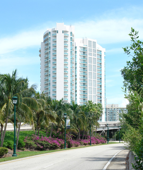 The Parc at Turnberry in Aventura, FL - Building Photo