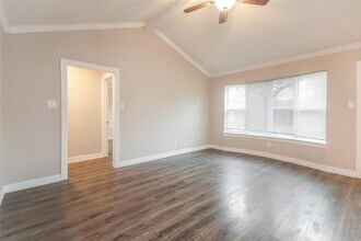 12006 Fairbury Dr in Houston, TX - Building Photo - Building Photo