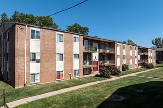 Pennsbury Woods in Levittown, PA - Building Photo - Primary Photo