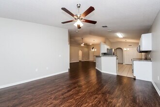 3047 Elbib Dr in St. Cloud, FL - Building Photo - Building Photo