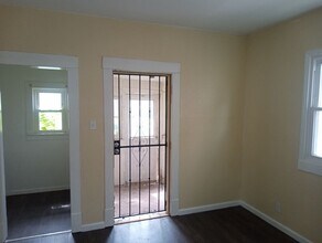 422 Dexter St in Toledo, OH - Building Photo - Building Photo