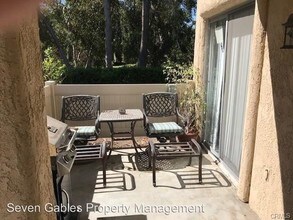 25652 Rimgate Dr in Lake Forest, CA - Building Photo - Building Photo