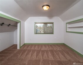811 NW 64th St, Unit 811 Ballard in Seattle, WA - Foto de edificio - Building Photo