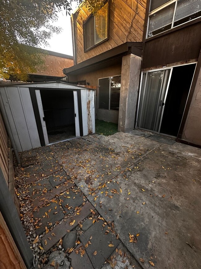 5808 Almendra Ct in Bakersfield, CA - Building Photo - Building Photo