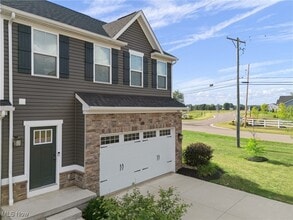 3387 Jackson Park Dr in Massillon, OH - Building Photo - Building Photo