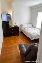 121 Hancock St, Unit 1 in Everett, MA - Building Photo - Building Photo