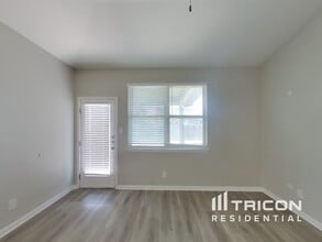 13307 Badlands Bnd in Saint Hedwig, TX - Building Photo - Building Photo