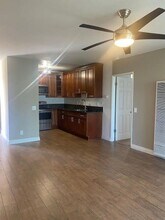 1549 E Quincy Ave in Orange, CA - Foto de edificio - Building Photo