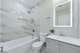 46 Eppirt St in East Orange, NJ - Building Photo - Building Photo