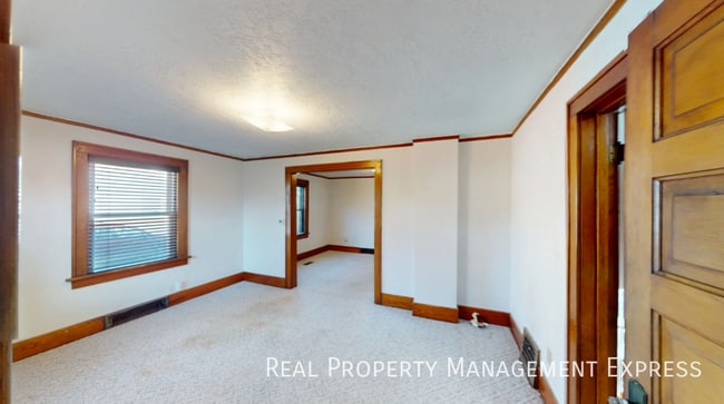 Cozy 3 bedroom 2 bathroom home in Sioux Falls, SD - Building Photo - Building Photo