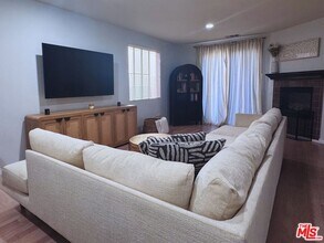 3623 Medici Ln in Inglewood, CA - Building Photo - Building Photo