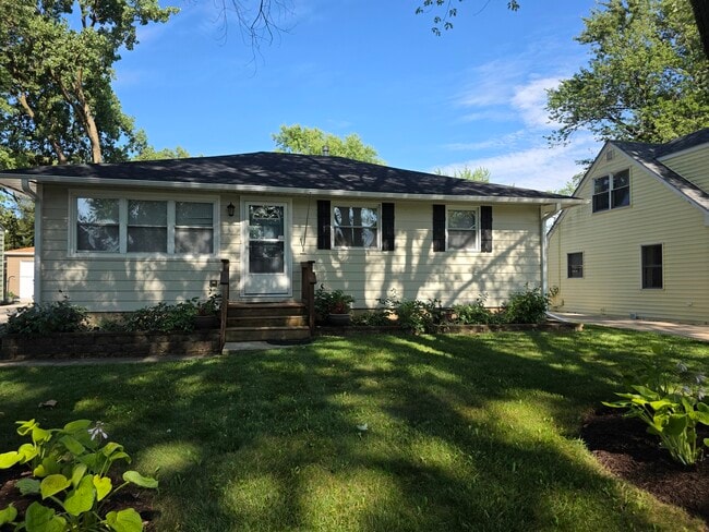 property at 1818 S 4th Pl