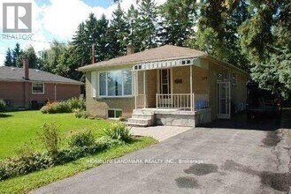 378 Marybay Crescent in Richmond Hill, ON - Building Photo - Building Photo