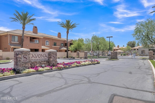 property at 955 E Knox Rd