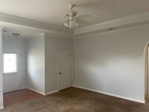 127 Stonehaven Trail in Pelham, AL - Building Photo - Building Photo