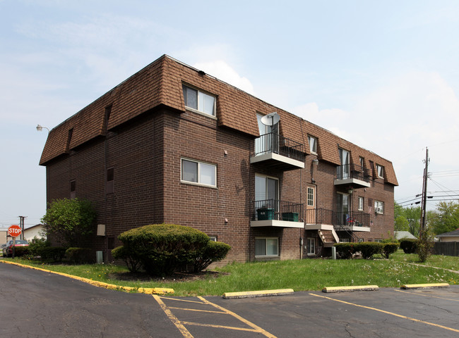 Westfield Gardens in Elyria, OH - Foto de edificio - Building Photo