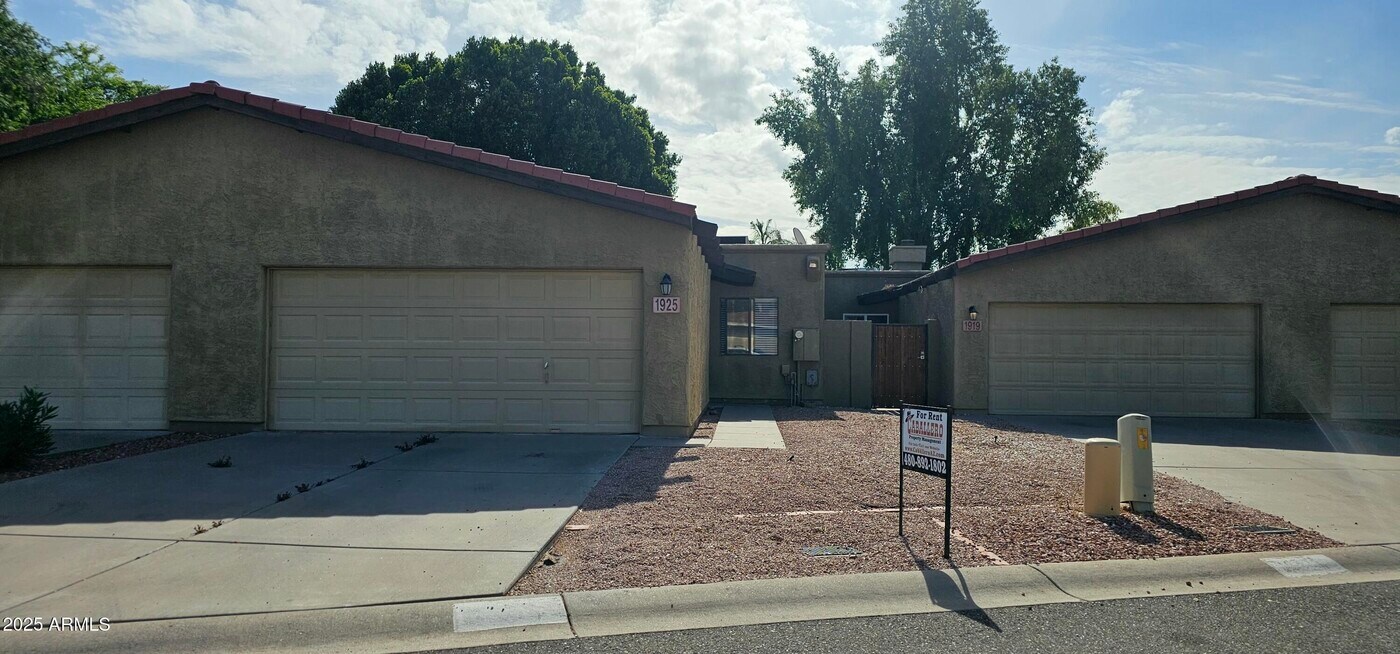 1925 N Scovel St in Tempe, AZ - Building Photo