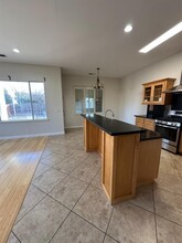 5774 E Belgravia Ave in Fresno, CA - Building Photo - Building Photo