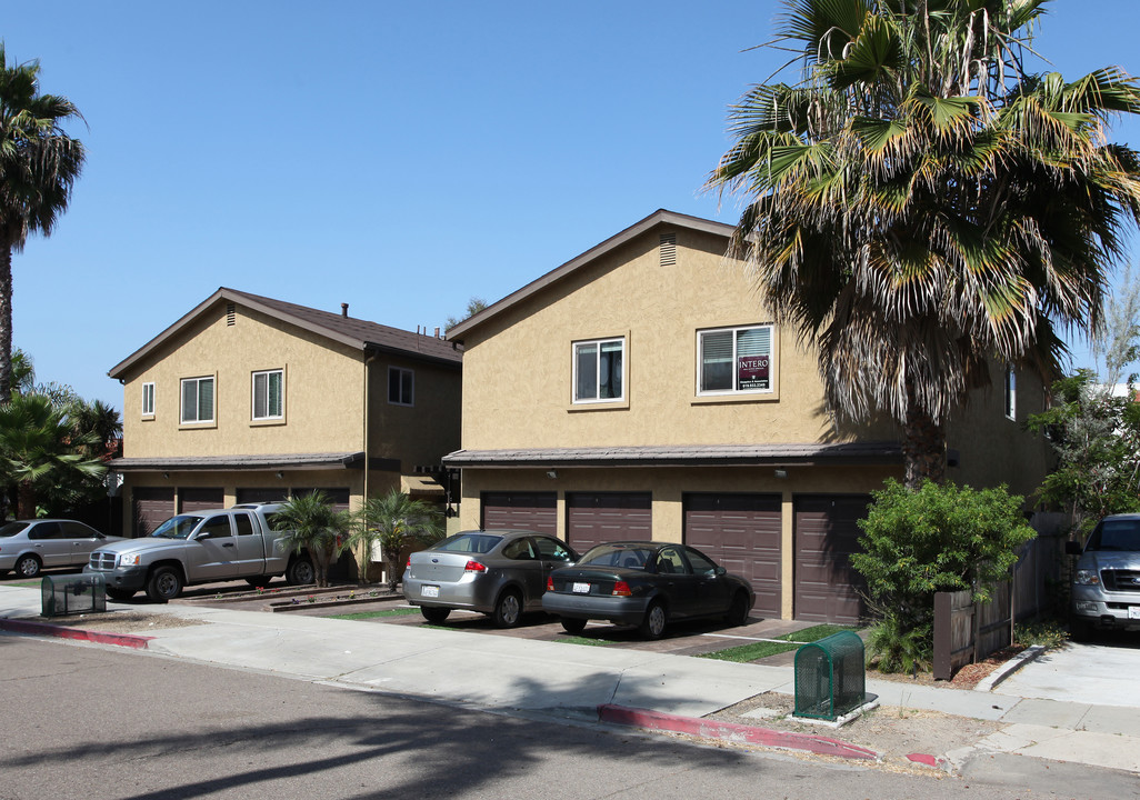 4352-4358 Swift Ave in San Diego, CA - Building Photo