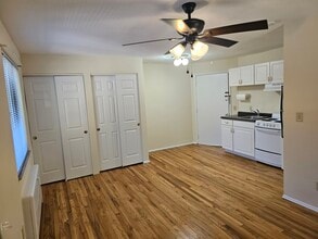 376 Probasco St, Unit 8 in Cincinnati, OH - Foto de edificio - Building Photo