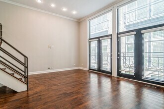 530 N Wood St in Chicago, IL - Building Photo - Building Photo