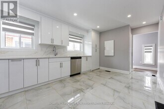 47 Jade Crescent in Brampton, ON - Building Photo - Building Photo