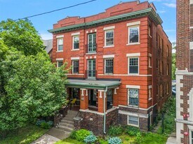 469 W Willis St in Detroit, MI - Building Photo