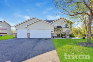 1500 Powell St N in Big Lake, MN - Building Photo