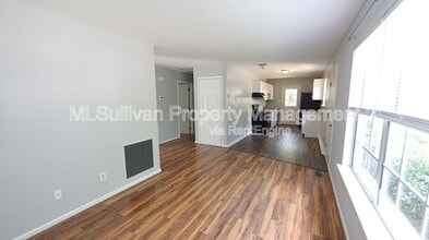 2107 Collier Rd in Durham, NC - Foto de edificio - Building Photo