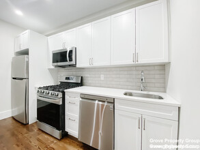 7 Winfield St, Unit 2 in Boston, MA - Building Photo - Building Photo