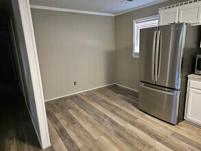 1131 W Brookgreen Dr in Florence, SC - Foto de edificio - Building Photo