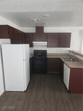 1954 Nebula Dr in Las Vegas, NV - Building Photo - Building Photo