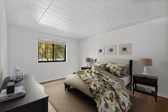 Edgewood Court Apartments in Pittsburgh, PA - Building Photo - Building Photo