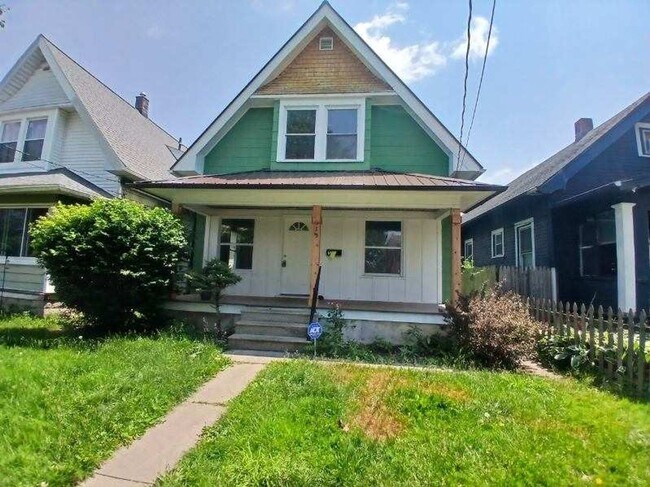 property at 515 Howland Ave