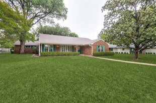 705 Tarryall Dr in Dallas, TX - Building Photo