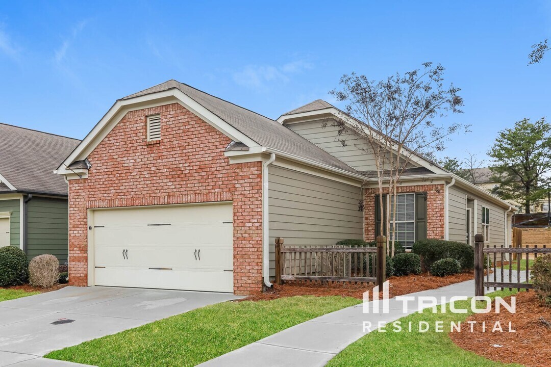 7802 Bluefin Trail in Union City, GA - Building Photo
