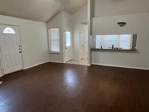 16928 Whitebrush Loop in Austin, TX - Building Photo - Building Photo