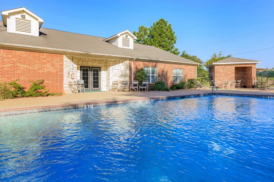 Southwest Pines in Tyler, TX - Foto de edificio