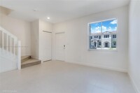 12071 NW 24th Pl in Miami, FL - Building Photo - Building Photo