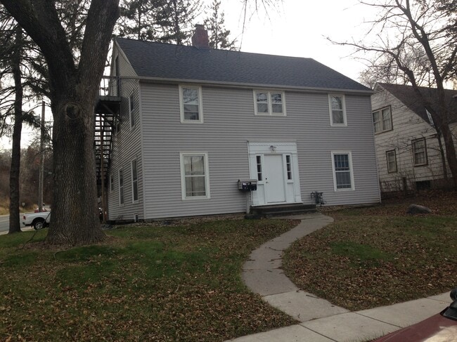 345 Ramsey St, Unit 1