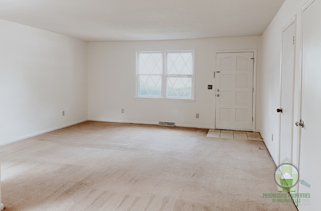 424 Devonwood Ct in Taylors, SC - Building Photo - Building Photo